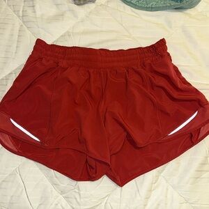 Lululemon size 12 red hotty hot low-rise 2.5 inch lined shorts
